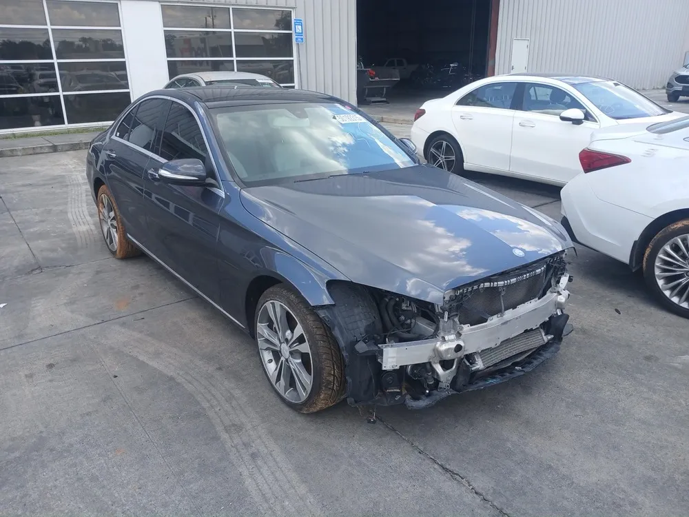 Mercedes C300 W Transporcie